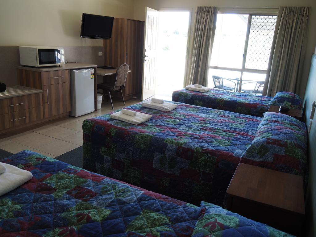 Pittsworth Motor Inn Dış mekan fotoğraf