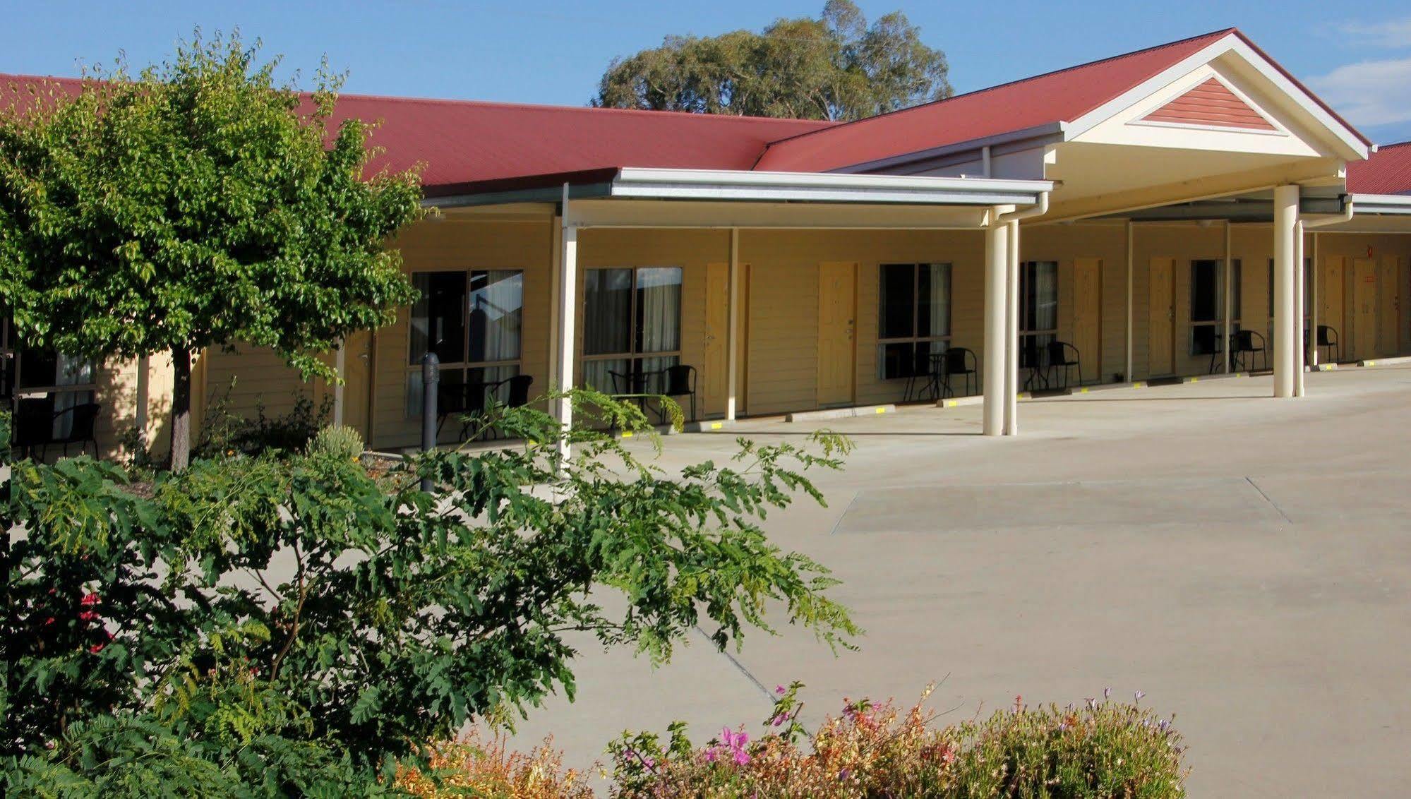 Pittsworth Motor Inn Dış mekan fotoğraf