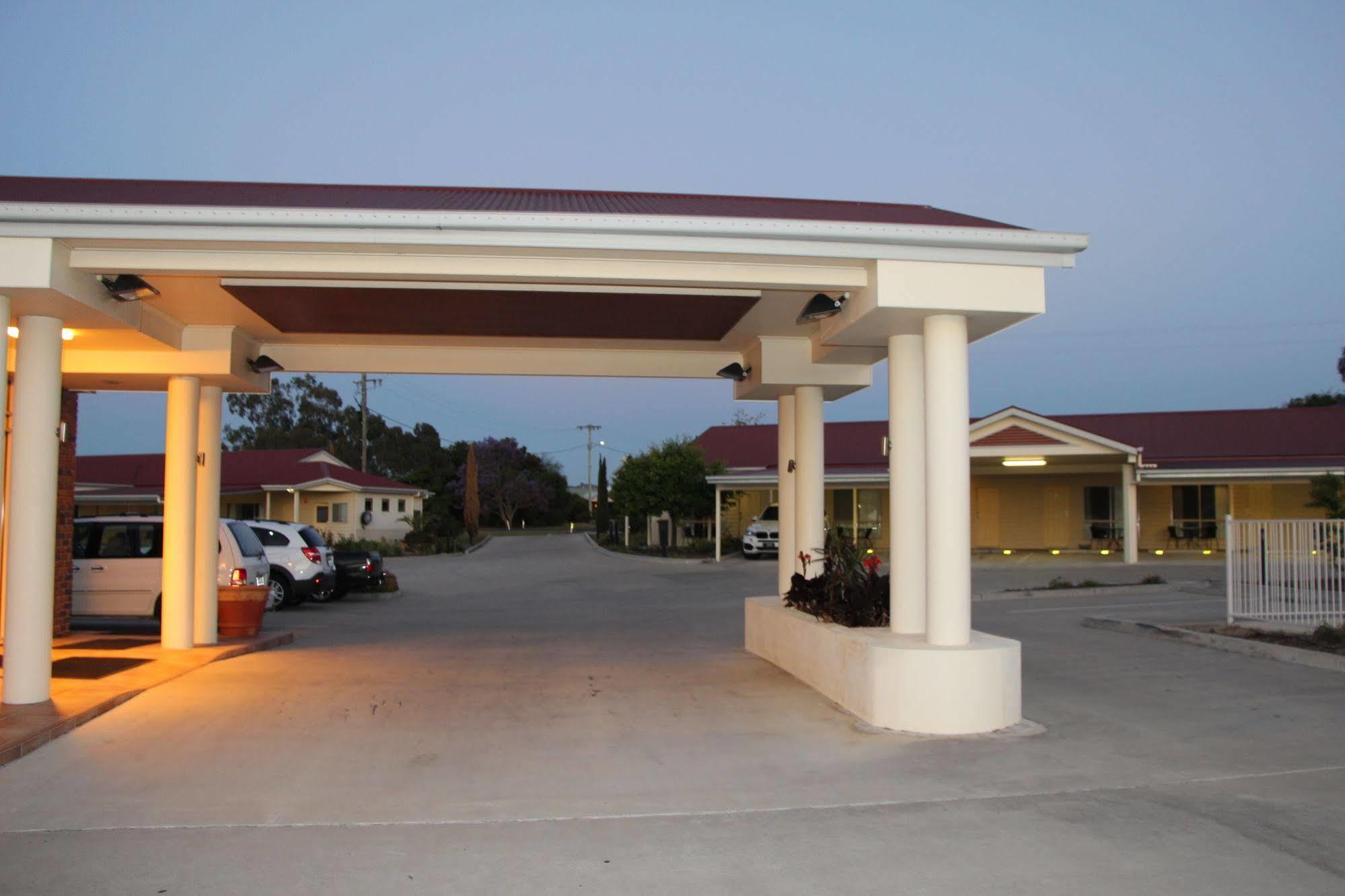 Pittsworth Motor Inn Dış mekan fotoğraf