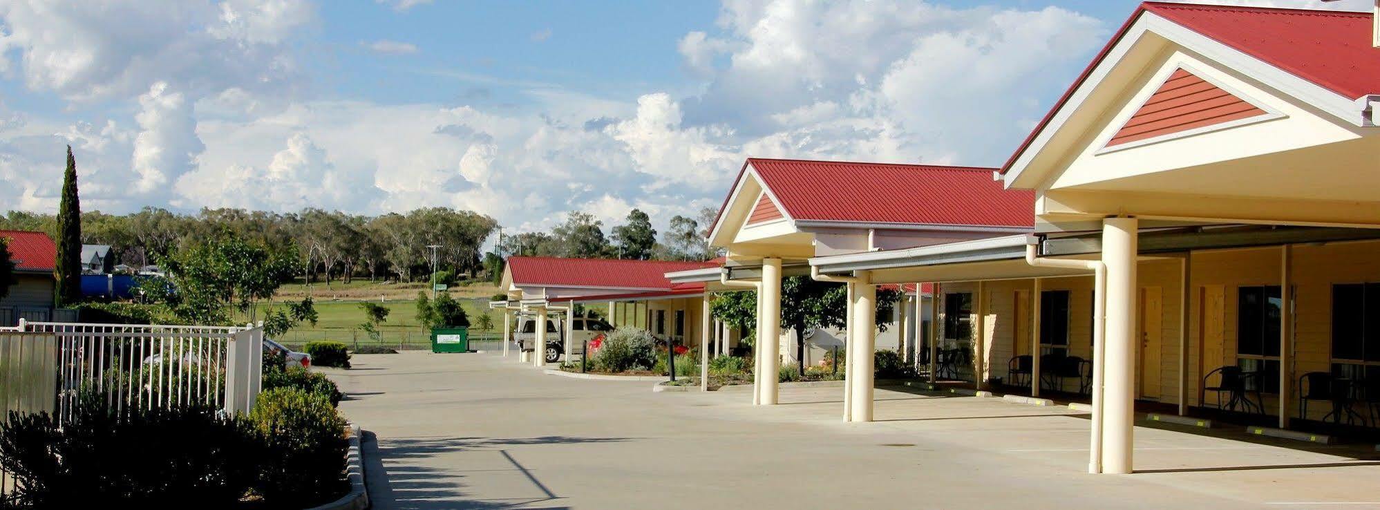 Pittsworth Motor Inn Dış mekan fotoğraf