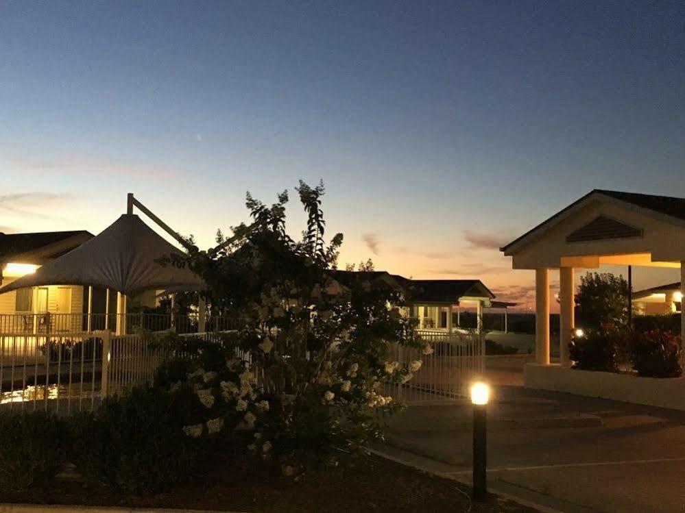 Pittsworth Motor Inn Dış mekan fotoğraf